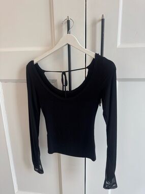 Joah Brown Black Long-Sleeve Scoop Back Tie Top